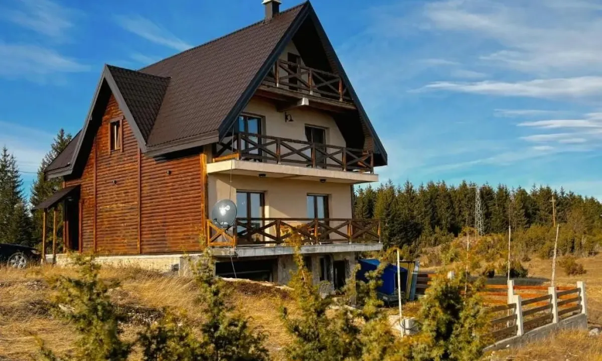 Prodaja, kuća, 274m², Žabljak, Crna Gora