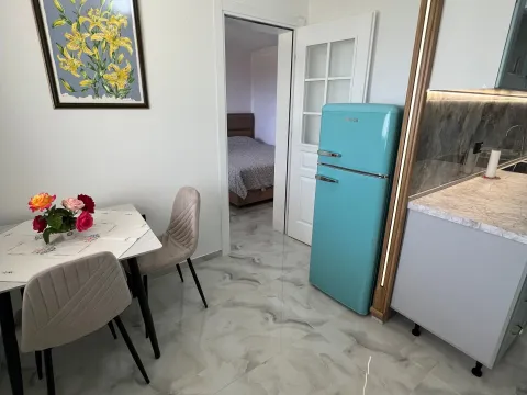 Izdavanje, jednosoban stan, 30m², Stari Bar, Bar - image 3