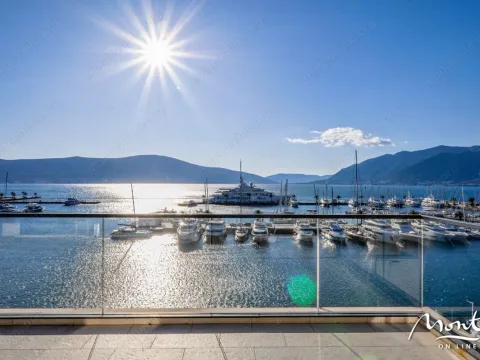 Prodaja, trosoban stan, 381m², Tivat, Crna Gora - image 19