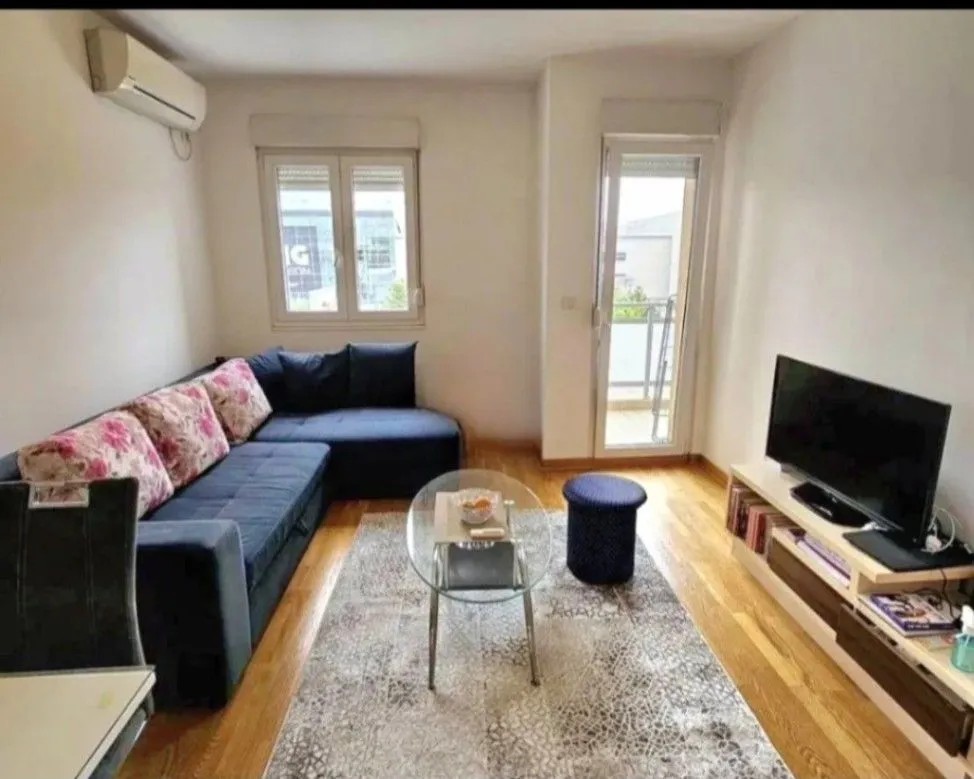 Rent, one bedroom apartment, 45m², City Kvart, Podgorica