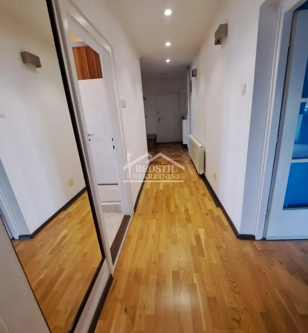 Izdavanje, dvosoban stan, 61m², Novi Beograd Sve Podlokacije, Beograd