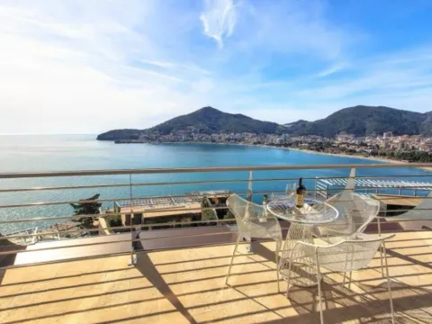Rent, two bedroom apartment, 174m², Bečići, Budva