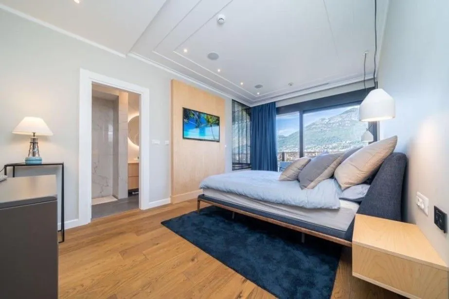 Sale, apartment, 245m², Centar, Bar
