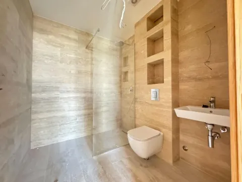 Prodaja, garsonjera, 174m², Podgorica, Crna Gora - image 10