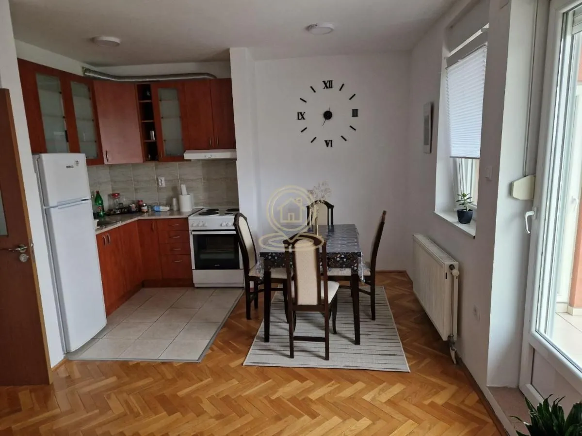 Izdavanje, dvosoban stan, 50m², Novo naselje, Novi Sad