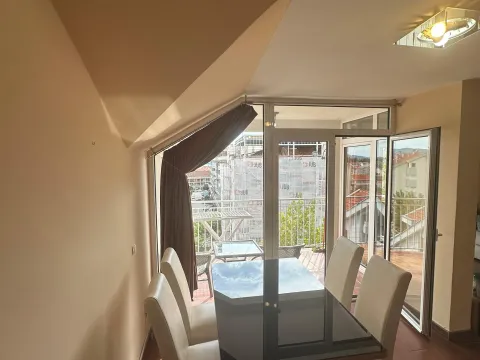 Izdavanje, jednosoban stan, 56m², Centar, Tivat - image 5