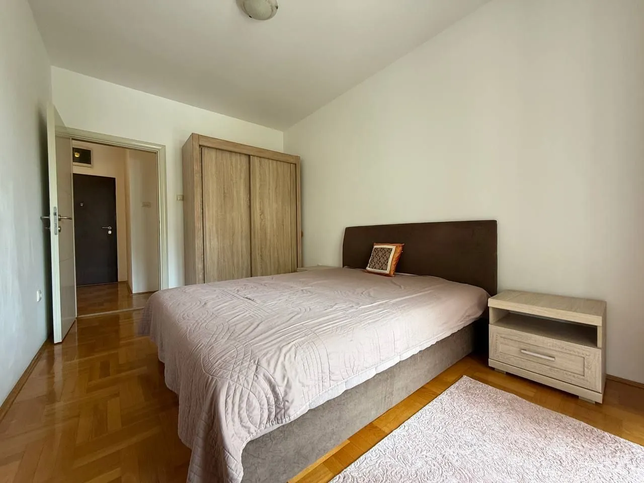 Rent, two bedroom apartment, 60m², Bečići, Budva