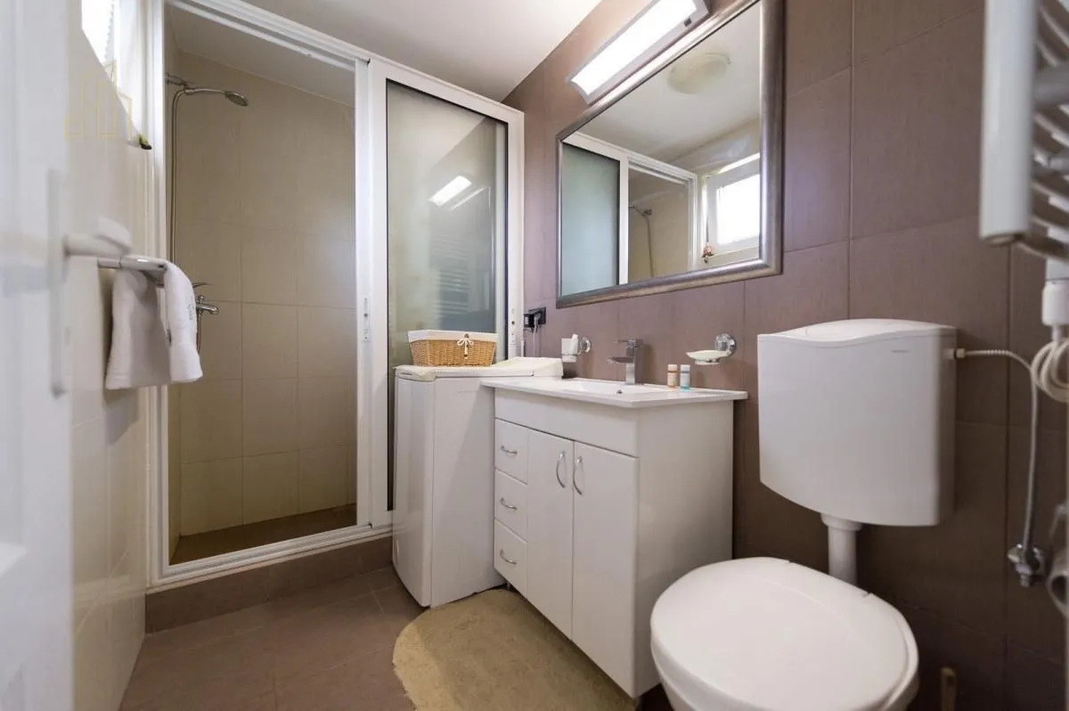 Rent, house, 120m², Novi Beograd Blok 70, Novi Beograd Sve Podlokacije