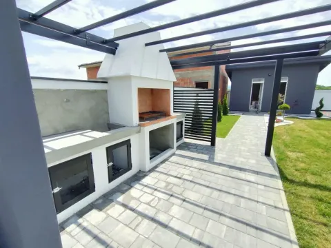 Prodaja, kuća, 200m², Veternik, Novi Sad Sve Podlokacije - image 29