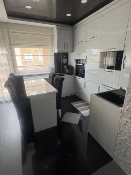 Prodaja, četvorosoban stan, 78m², Podbara, Novi Sad Sve Podlokacije - image 2