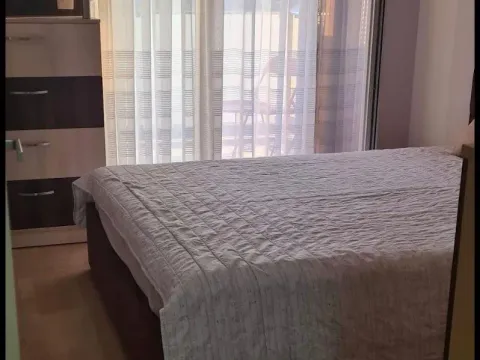 Izdavanje, jednosoban stan, 46m², City Kvart, Podgorica - image 4