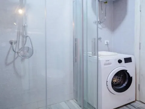 Izdavanje, garsonjera, 27m², Centar, Budva - image 6