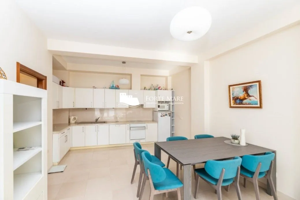 Prodaja, trosoban stan, 101m², Topla, Herceg Novi