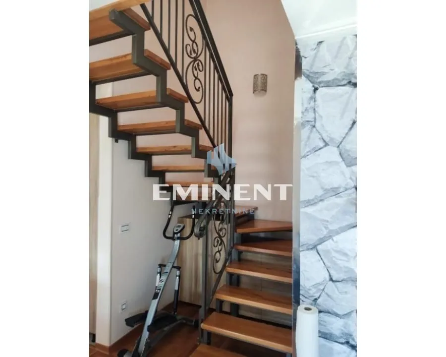 Rent, four bedroom apartment, 105m², Lekino Brdo, Voždovac Sve Podlokacije