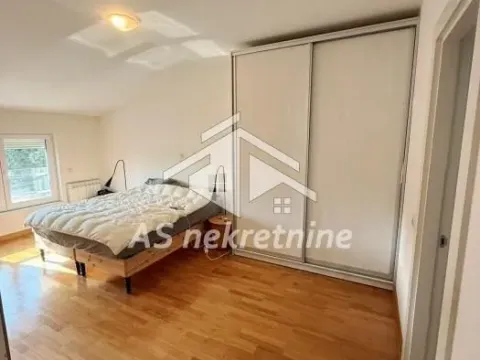 Izdavanje, četvorosoban stan, 157m², Savski Venac, Beograd - image 7