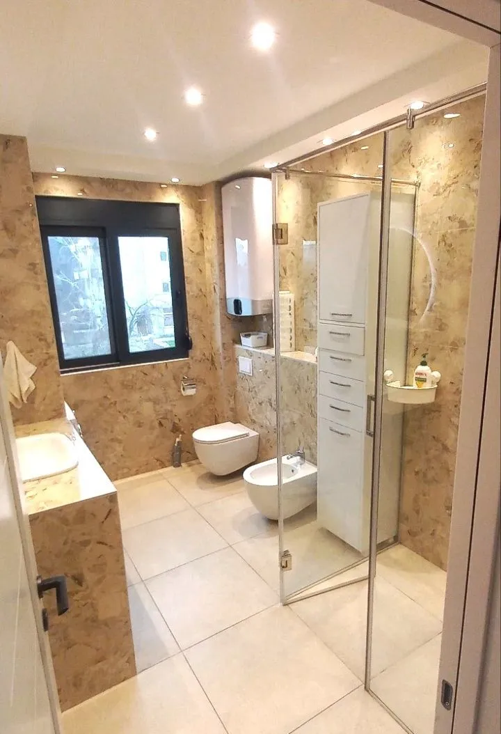 Rent, apartment, 180m², Gornja Gorica, Podgorica