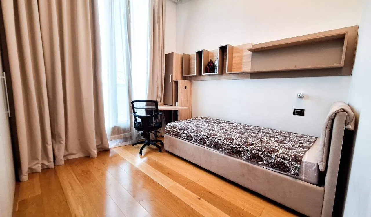 Izdavanje, dvosoban stan, 106m², Preko Morače, Podgorica