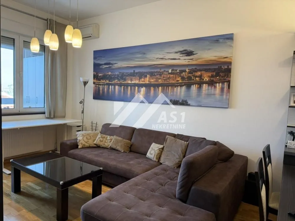 Rent, three bedroom apartment, 60m², Bulevar Oslobodjenja, Novi Sad Sve Podlokacije