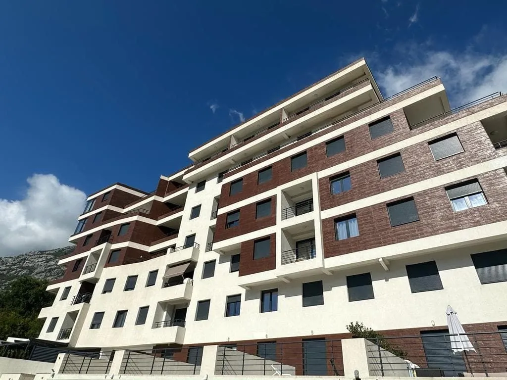 Sale, apartment, 46m², Dobrota, Kotor