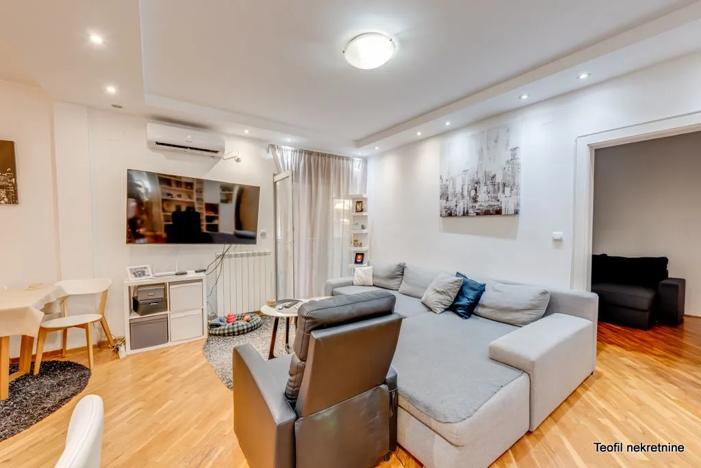 Prodaja, trosoban stan, 71m², Brace Jerković, Voždovac Sve Podlokacije