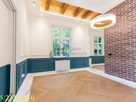 Prodaja, četvorosoban stan, 130m², Voždovac Sve Podlokacije, Beograd