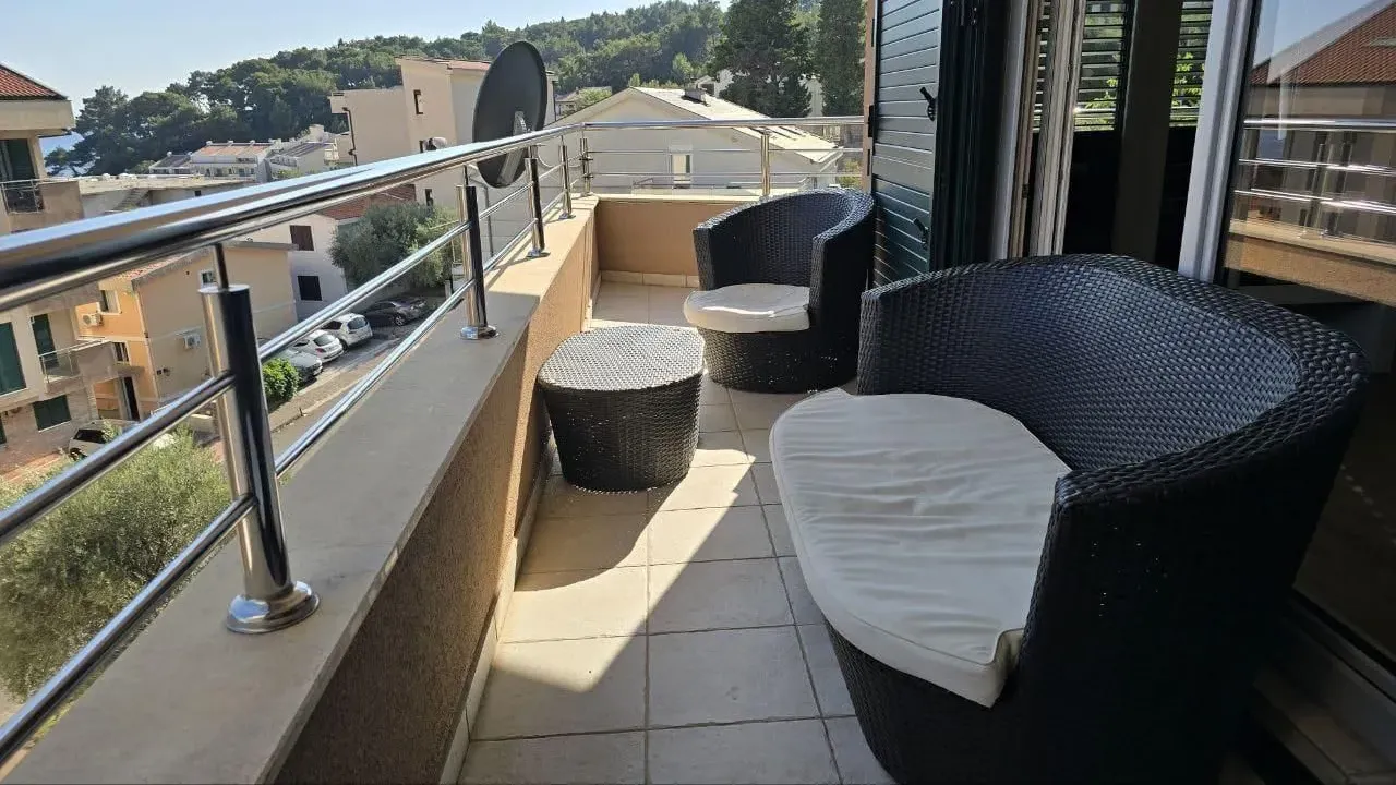 Sale, two bedroom apartment, 77m², Petrovac, Budva