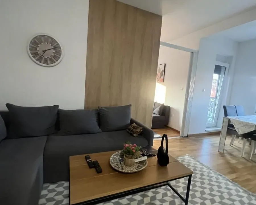 Izdavanje, trosoban stan, 50m², Kaludjerica, Grocka