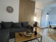 Izdavanje, trosoban stan, 50m², Kaludjerica, Grocka - image 1