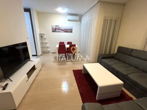 Izdavanje, jednosoban stan, 54m², City Kvart, Podgorica - image 2