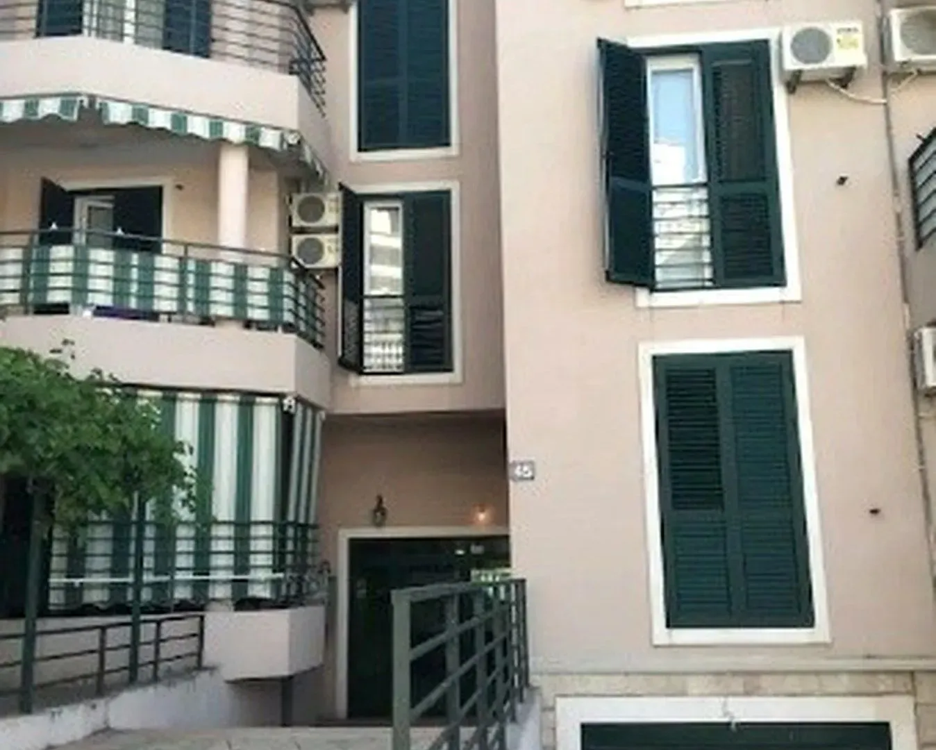 Prodaja, stan, 90m², Petrovac, Budva