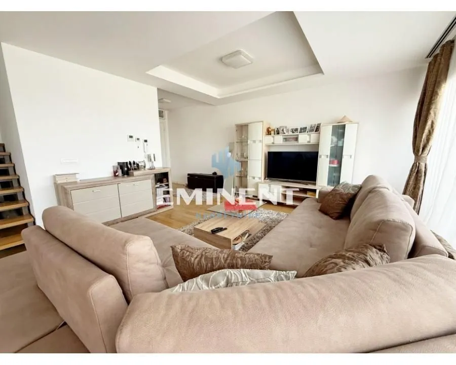 Sale, four bedroom apartment, 128m², Novi Beograd Blok 67, Novi Beograd Sve Podlokacije