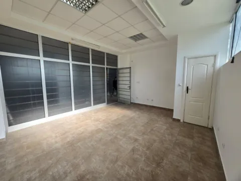Prodaja, poslovni prostor, 24m², Pobrežje, Podgorica - image 7