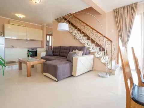Prodaja, kuća, 89m², Krimovica, Kotor - image 8