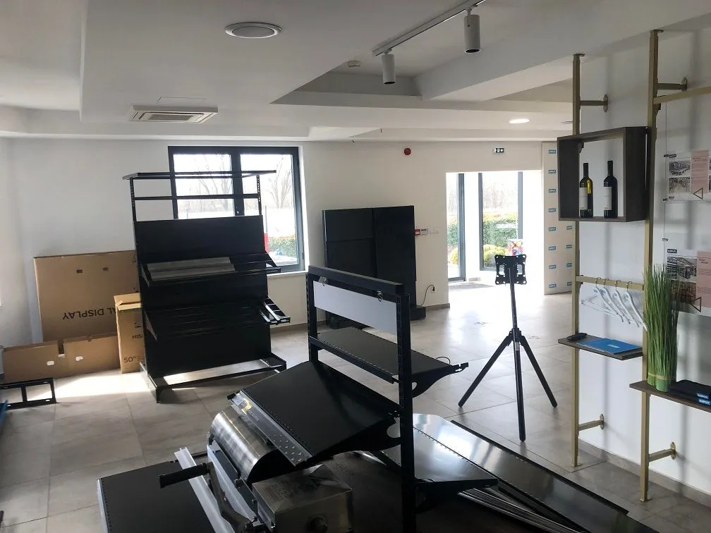 Rent, office space, 1600m², Zemun Sve Podlokacije, Beograd
