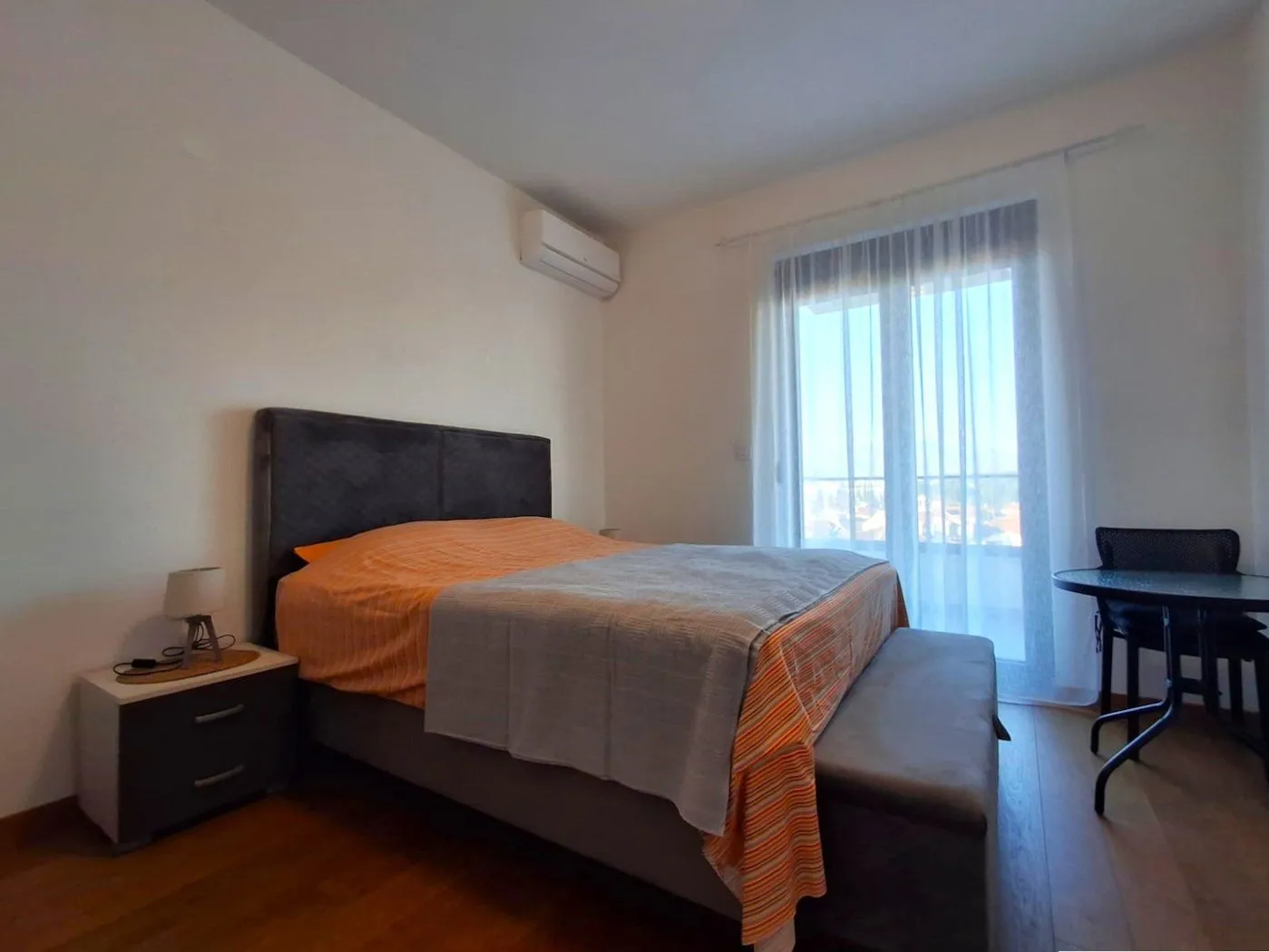Izdavanje, jednosoban stan, 56m², Stara Varoš, Podgorica