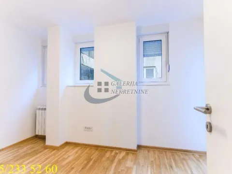 Sale, three bedroom apartment, 61m², Stari Merkator, Novi Beograd Sve Podlokacije - image 13