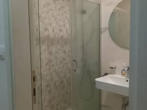 Izdavanje, jednosoban stan, 45m², Central Point, Podgorica - image 6