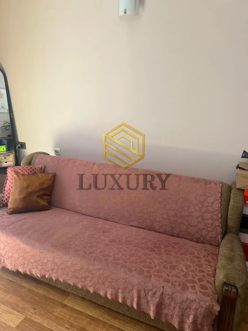 Izdavanje, jednosoban stan, 40m², Preko Morače, Podgorica