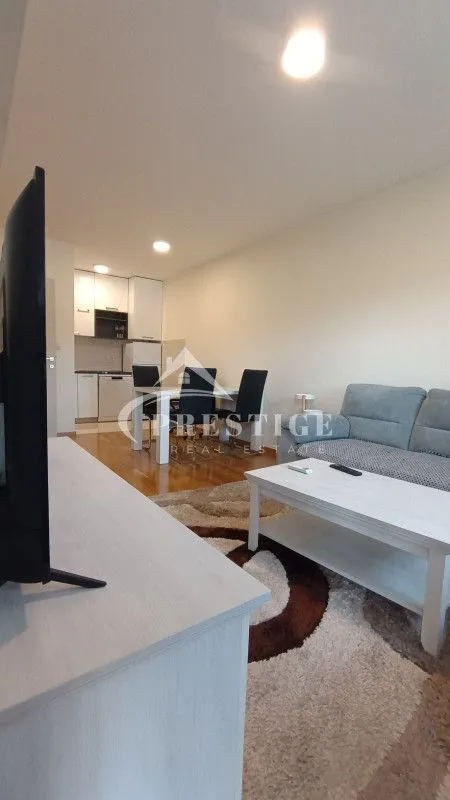Rent, one bedroom apartment, 45m², City Kej, Podgorica