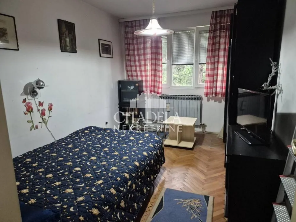 Izdavanje, dvosoban stan, 56m², Čukarica, Beograd