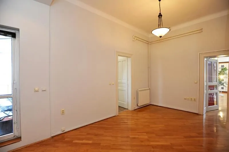 Rent, office space, 160m², Stari Grad, Beograd