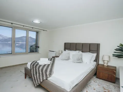 Prodaja, kuća, 314m², Tivat, Crna Gora - image 15