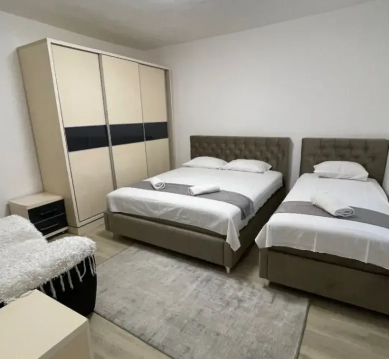 Izdavanje, kuća, 100m², Momišići, Podgorica