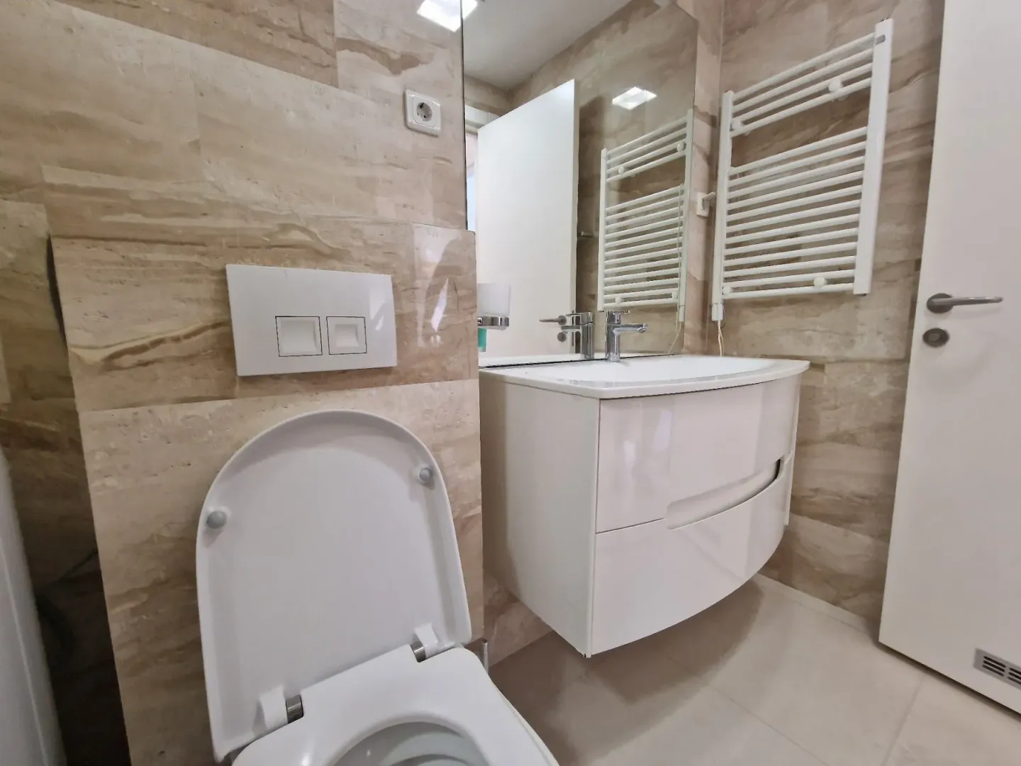 Rent, one bedroom apartment, 67m², Budva, Crna Gora