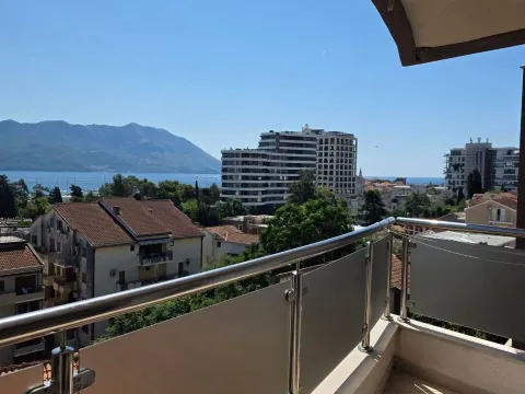 Sale, one bedroom apartment, 49m², Centar, Budva - image 1