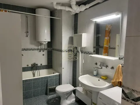Izdavanje, trosoban stan, 89m², Vračar Sve Podlokacije, Beograd - image 5