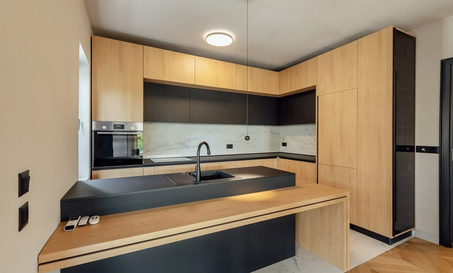 Prodaja, dvosoban stan, 180m², Savina, Herceg Novi