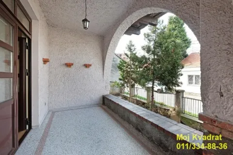 Izdavanje, četvorosoban stan, 77m², Dušanovac, Voždovac Sve Podlokacije - image 17