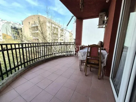 Rent, three bedroom apartment, 84m², Južni Bulevar, Vračar Sve Podlokacije - image 15