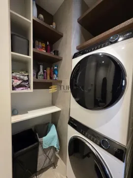 Izdavanje, četvorosoban stan, 137m², Stari grad, Novi Sad - image 27